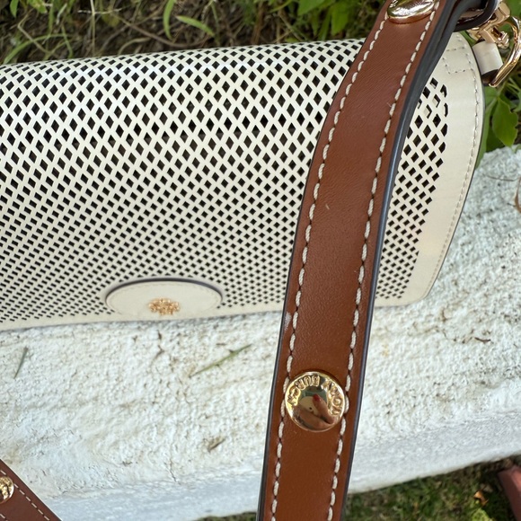 Tory Burch Black and White Perforated Bag - Picture 4 of 7